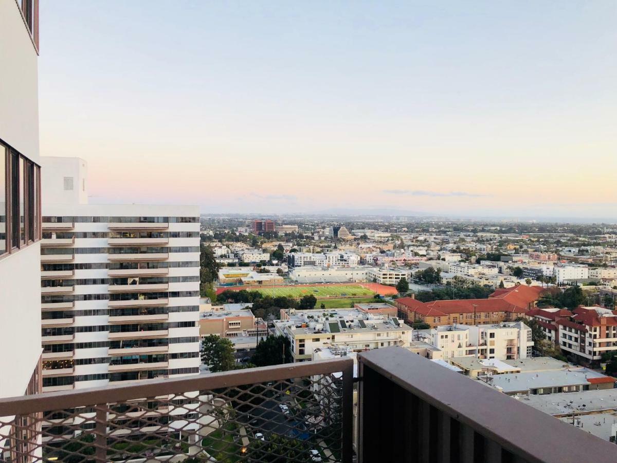 Hotel Barrington Plaza Los Angeles Exterior foto